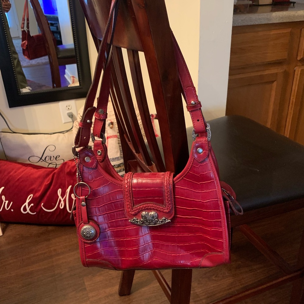 Bueno Red Croc-Embossed Shoulder Bag